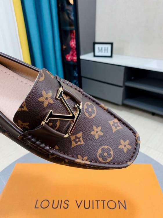 Picture of Louis Vuitton Shoes _SKULVsz38-44mnf035912052